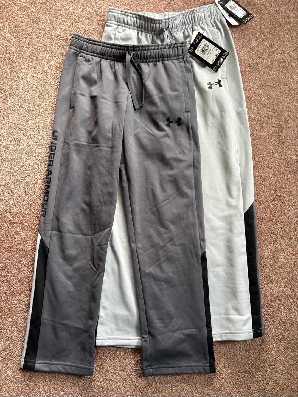Under Armour Kids Boys set lot bundle of 2 athletic sports pants size small NWT